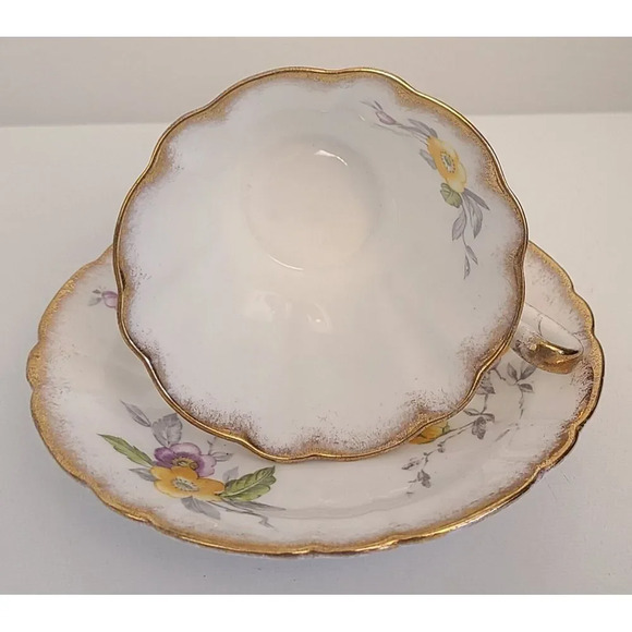 Rare Vintage Gladstone teacup‎ and saucer, bone china,ade in England - Picture 4 of 6